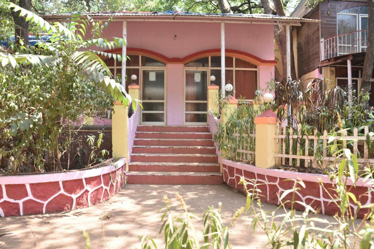 Green Hill Resort Matheran Bagian luar foto